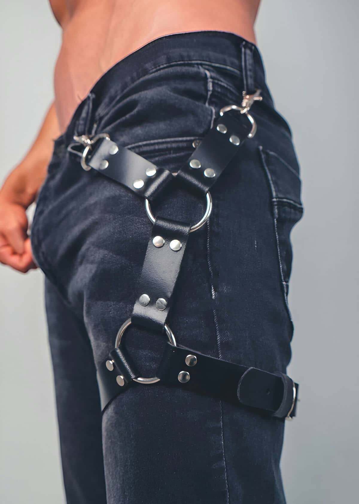 Bacağı Saran Seksi Deri Harness - APFTM51